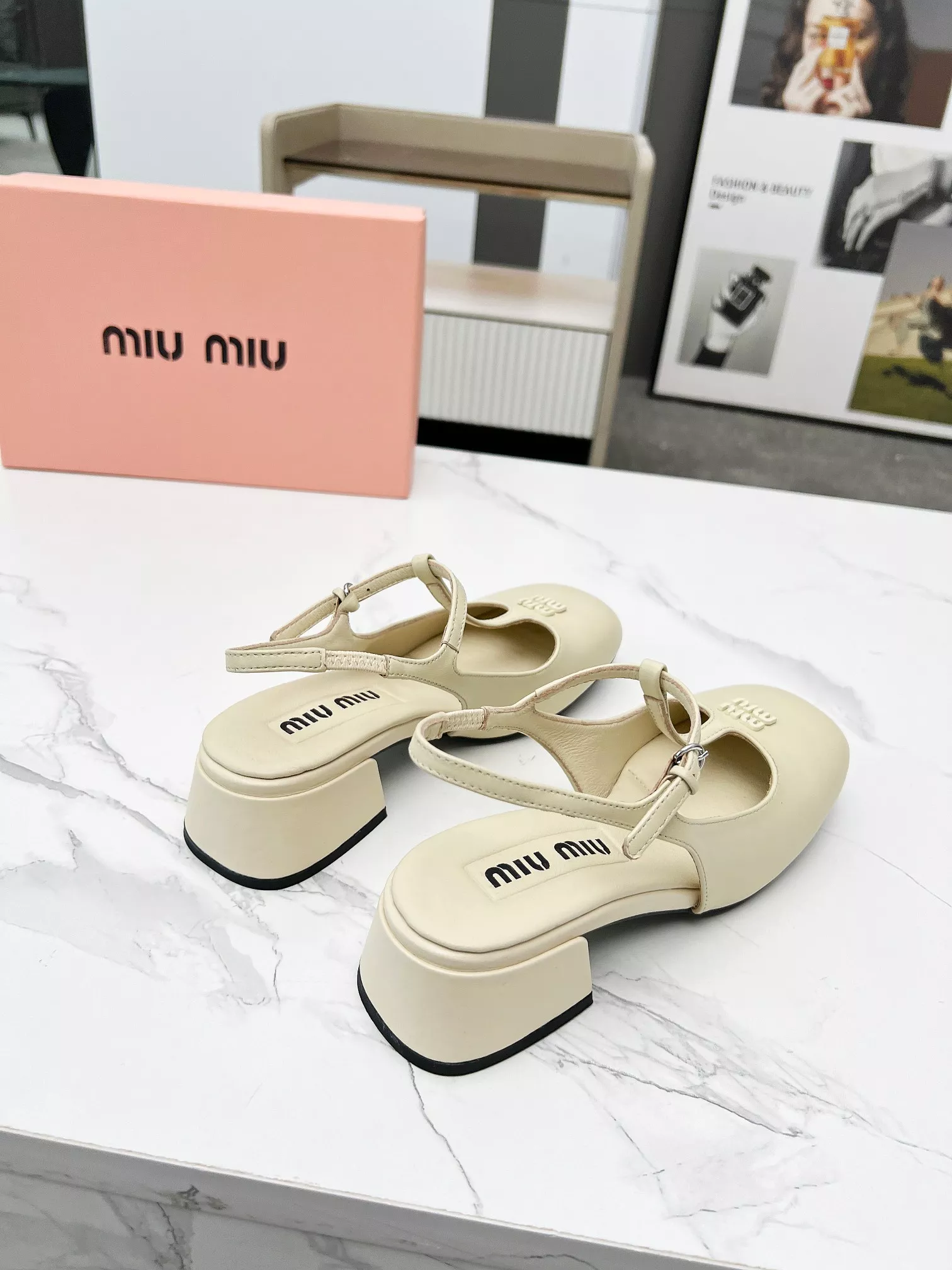 miu miu sandale pour femme s_12755512